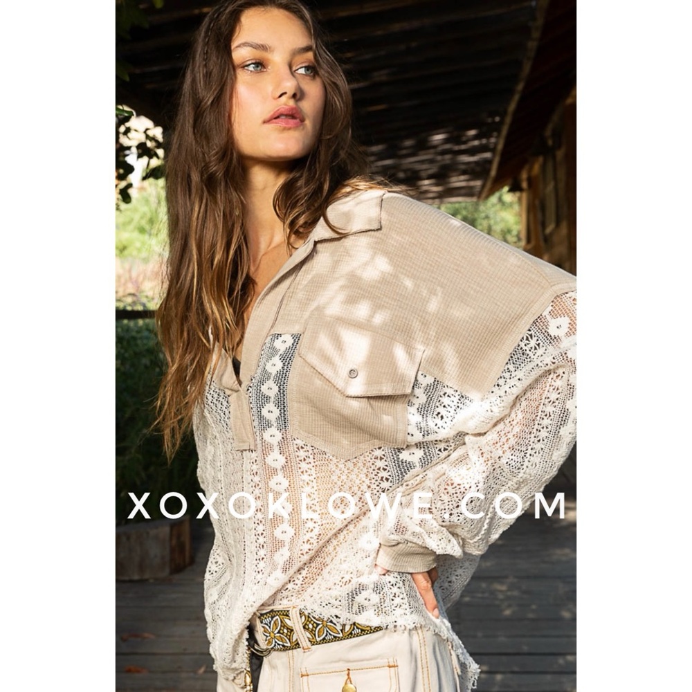 POL Beige & White Rib Knit with Lace Split Neck Top - Picture 4 of 12